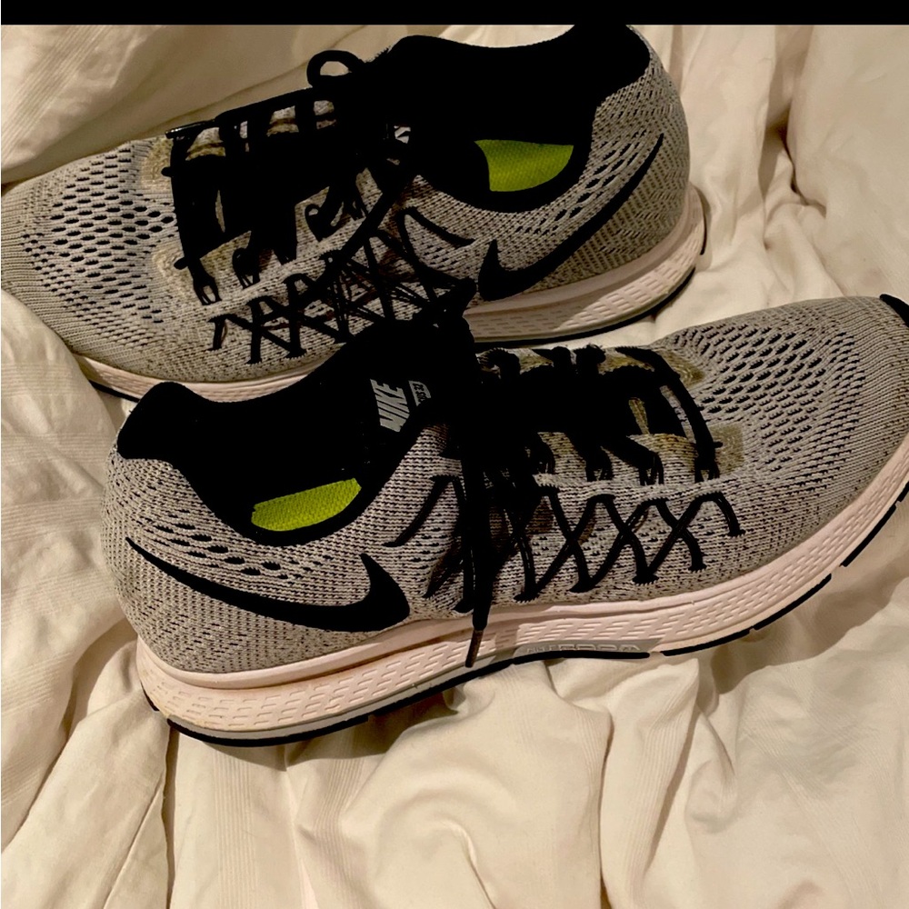 Nike Pegasus 33 size 9 men’s